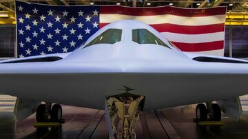 چوب حراج آمریکا به بمبافکن B-۲۱