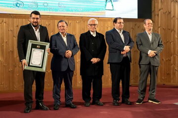 کسب عنوان «روابطعمومی برتر کشور» توسط پتروشیمی تبریز