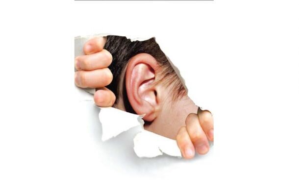 کشف ارتباط عجیب نحوه پلک زدن با شنوایی!