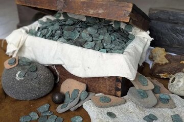 کشف کوه جواهرات ۳۸۰۰ ساله یک خانواده