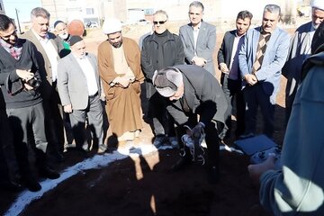 کلنگ احداث مدرسه ۱۲کلاسه در اقبالیه به زمین زده شد