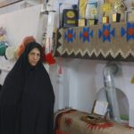 گره‌های امید بر دار قالی؛
 روایت کارآفرینی زنی که معیشت را می‌بافد