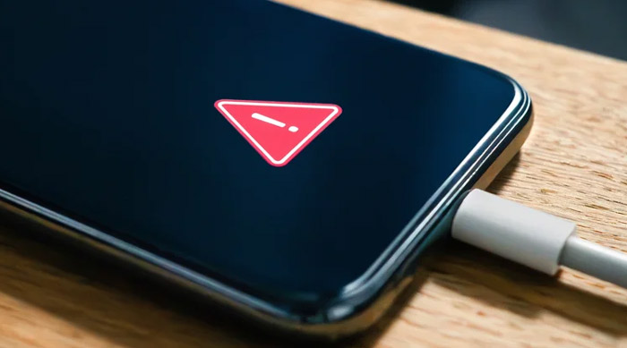 اشتباه رایج کاربران که به گوشی و لپتاپ آسیب میزند