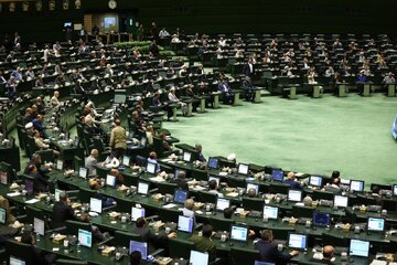 اعلام وصول ۴ سوال نمایندگان از دو وزیر دولت/ کدام وزرا هدف سوال نمایندگان شدهاند؟