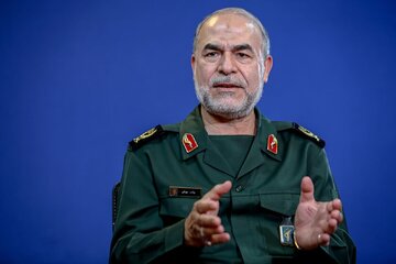 سردار جوانی: ترامپ قمارباز صریح میگویند منابع ایران مال ماست/ حاجقاسم همه توطئههای دشمنان را خنثی میکرد