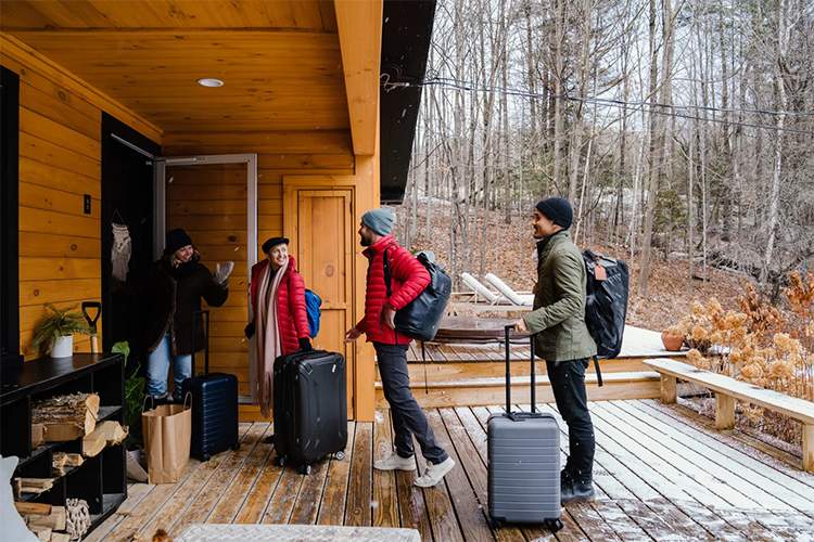 Airbnb میگوید یک سوم از پشتیبانی مشتریانش در ایالات متحده و کانادا اکنون توسط هوش مصنوعی انجام میشود.