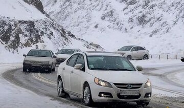 آخرین وضعیت جوی و ترافیکی محورهای مواصلاتی/ بارش برف و باران در ۲۶ استان، انسداد ۷ محور
