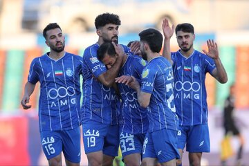 اتفاق عجیب برای استقلالیها در فرودگاه قبل از سفر به امارات