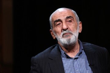 اقدام بی سابقه حسین شریعتمداری: او به اصل گفتگو و تیم مذاکره حمله نکرد/ باید دست مان همچنان روی ماشه باشد