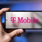 اولین اپراتور مجهز به ترجمه زنده در سطح شبکه؛ بررسی مزایا و چالشهای فناوری جدید T-Mobile