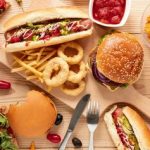 این غذاهای خوشمزه باعث چاقی میشوند