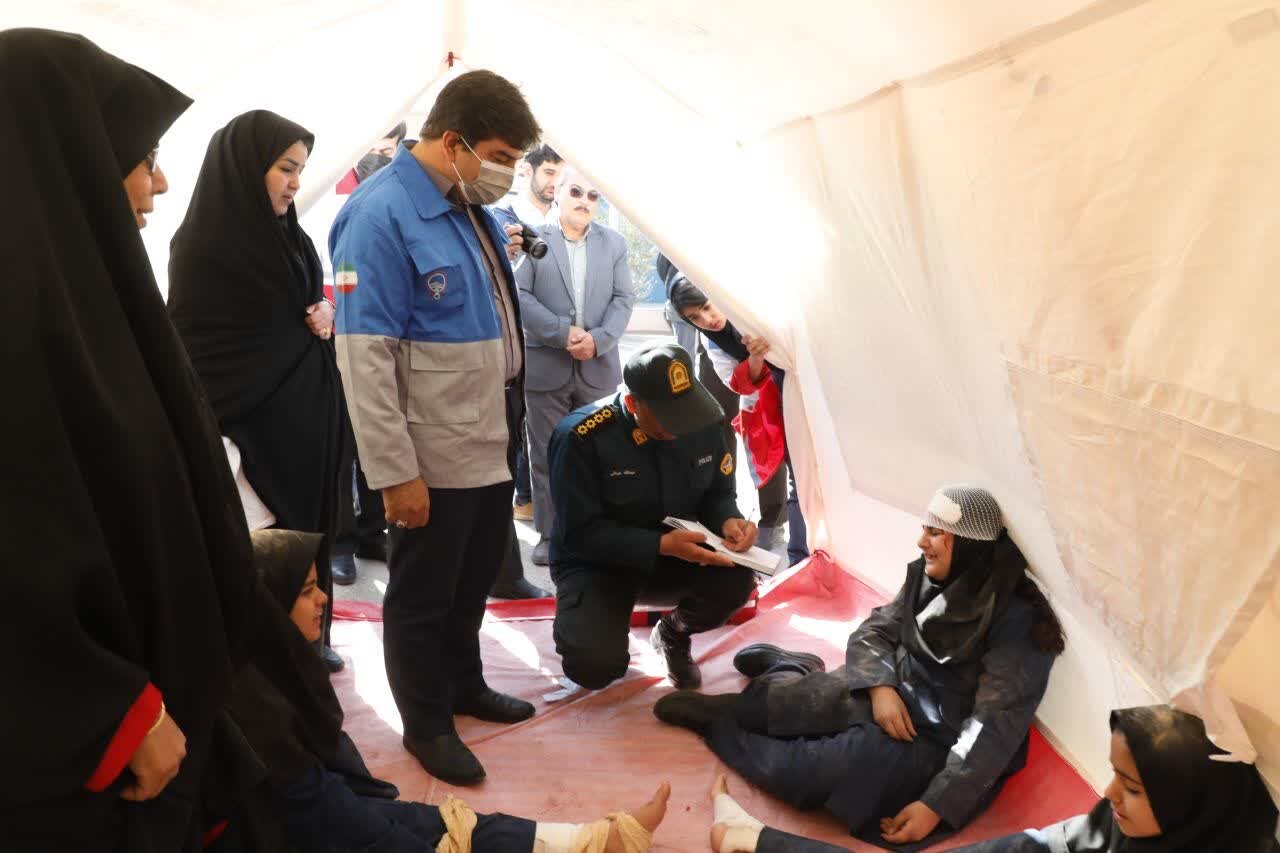 برگزاری بیستوهفتمین مانور سراسری زلزله و ایمنی در شهرستان اردکان برگزاری بیستوهفتمین مانور سراسری زلزله و ایمنی در شهرستان اردکان