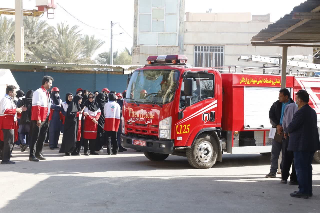 برگزاری بیستوهفتمین مانور سراسری زلزله و ایمنی در شهرستان اردکان برگزاری بیستوهفتمین مانور سراسری زلزله و ایمنی در شهرستان اردکان