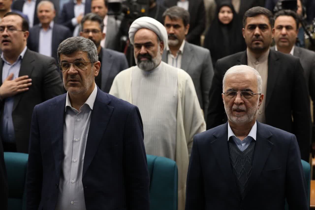 برگزاری نشست شورای اداری استان یزد به ریاست وزیر کشور برگزاری نشست شورای اداری استان یزد به ریاست وزیر کشور