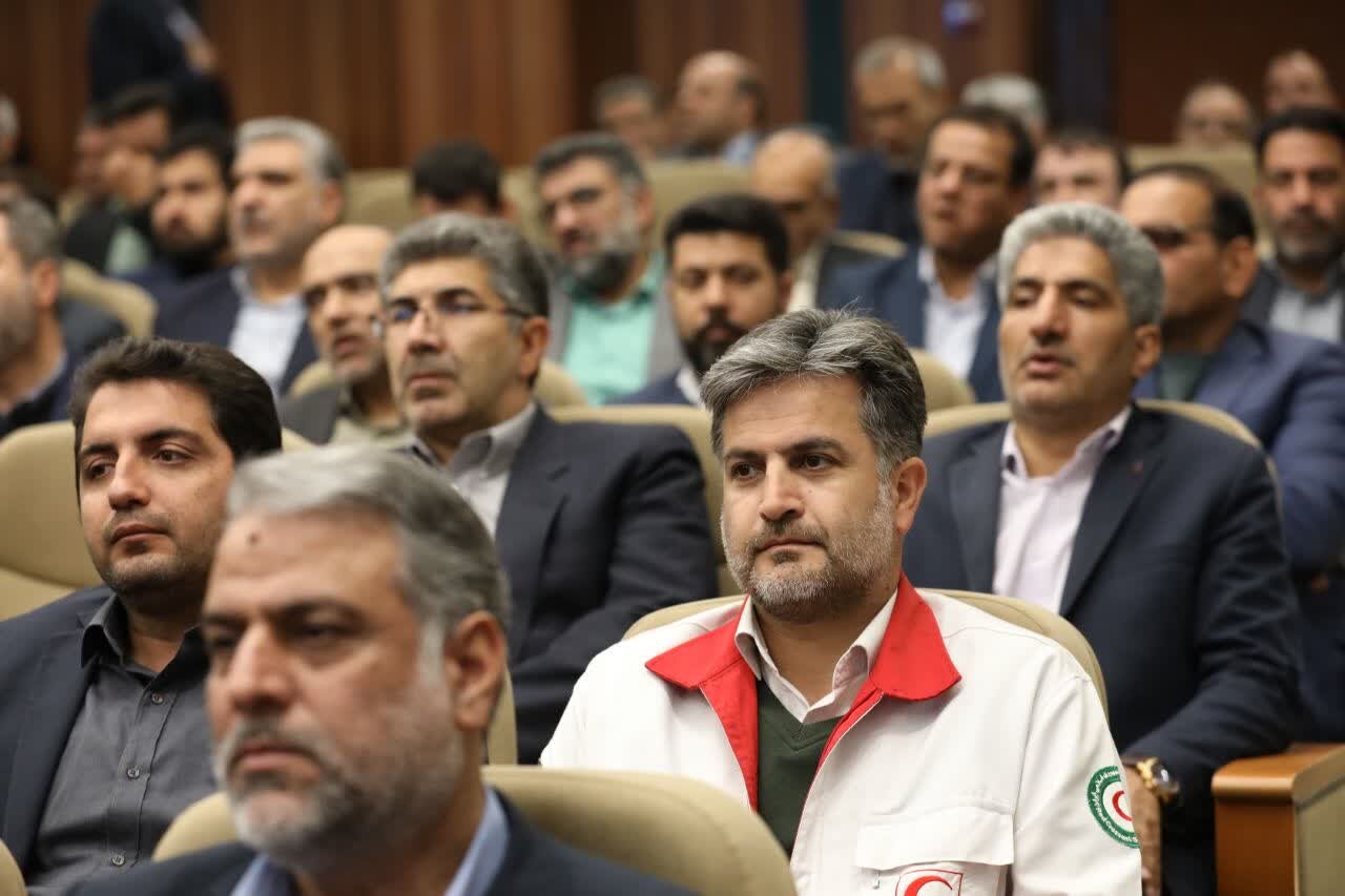 برگزاری نشست شورای اداری استان یزد به ریاست وزیر کشور برگزاری نشست شورای اداری استان یزد به ریاست وزیر کشور