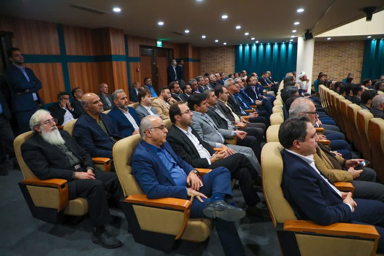 برگزاری نشست شورای اداری استان یزد به ریاست وزیر کشور برگزاری نشست شورای اداری استان یزد به ریاست وزیر کشور