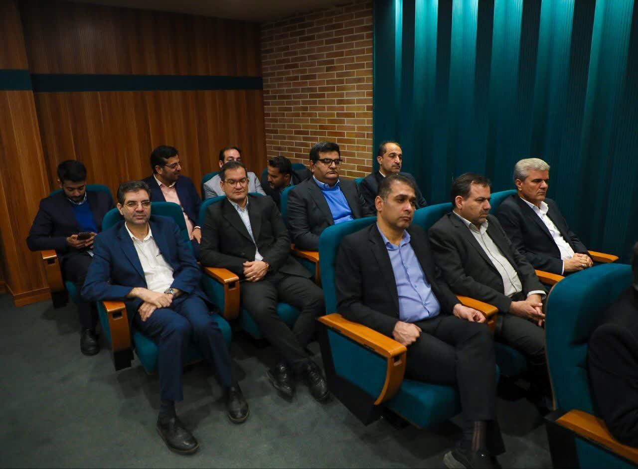 برگزاری نشست شورای اداری استان یزد به ریاست وزیر کشور برگزاری نشست شورای اداری استان یزد به ریاست وزیر کشور