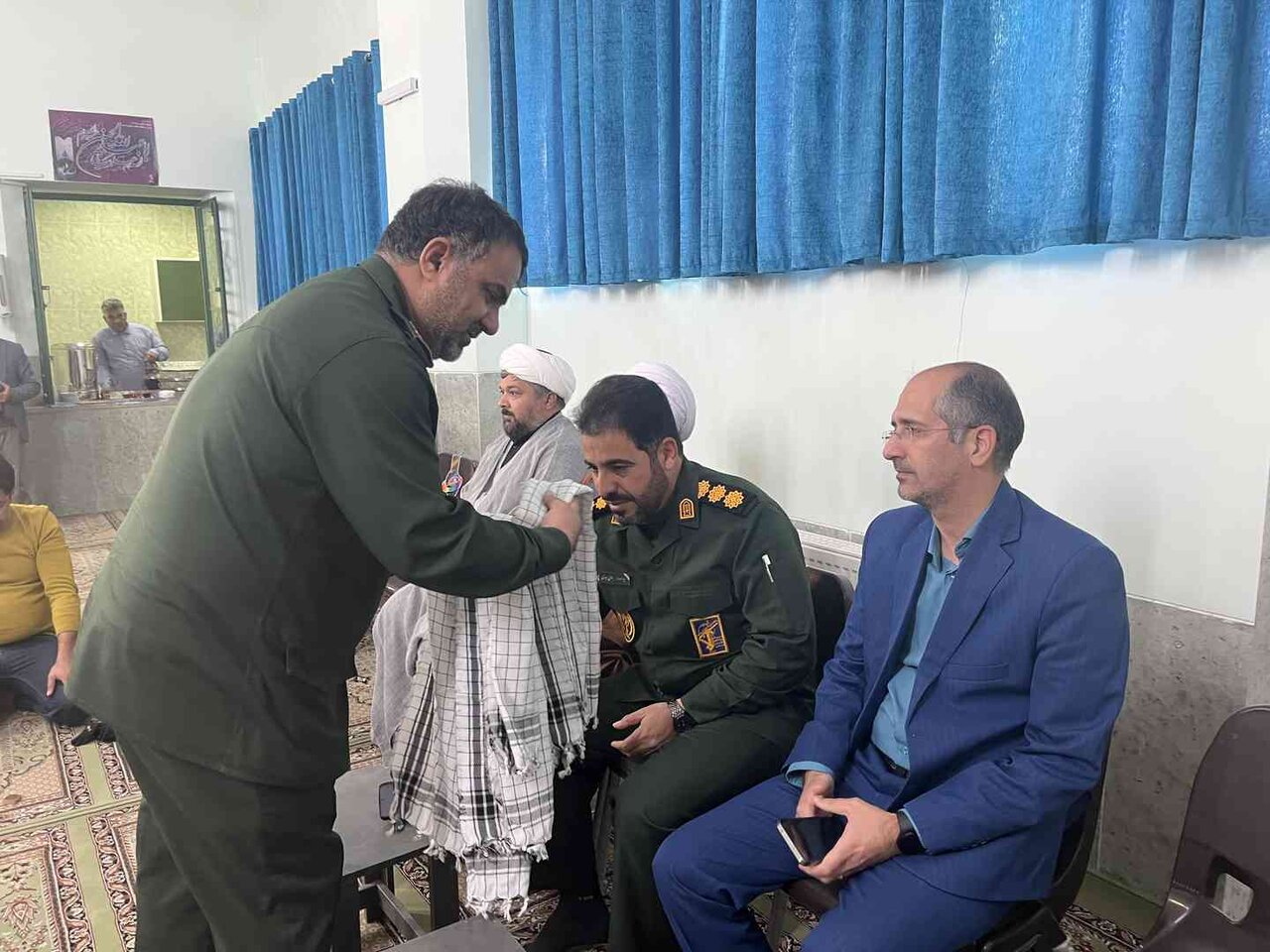 برگزاری همایش تجلیل از بسیجیان کارگری و کارمندی میبد در مسجدالنبی شهرک صنعتی جهان آباد برگزاری همایش تجلیل از بسیجیان کارگری و کارمندی میبد در مسجدالنبی شهرک صنعتی جهان آباد