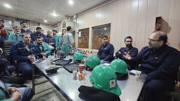 تقدیر مدیرعامل فولاد خوزستان از مدافعان تولید