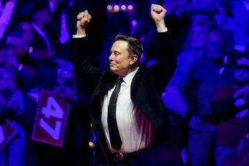 جهش بیسابقه ثروت ایلان ماسک / اولین فرد با بیش از ۸۰۰ میلیارد دلار دارایی