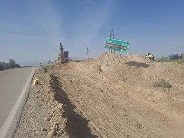 عملیات اجرایی پروژه مسیر پرترافیک و حادثهخیز دهرم به سهراهی عسلویه