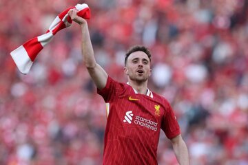 عکس | کفشهای خاص ستاره رئال مادرید به یاد ژوتا