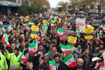 فرماندار زاهدان: در کنار هم از مشکلات ایجاد شده عبور خواهیم کرد