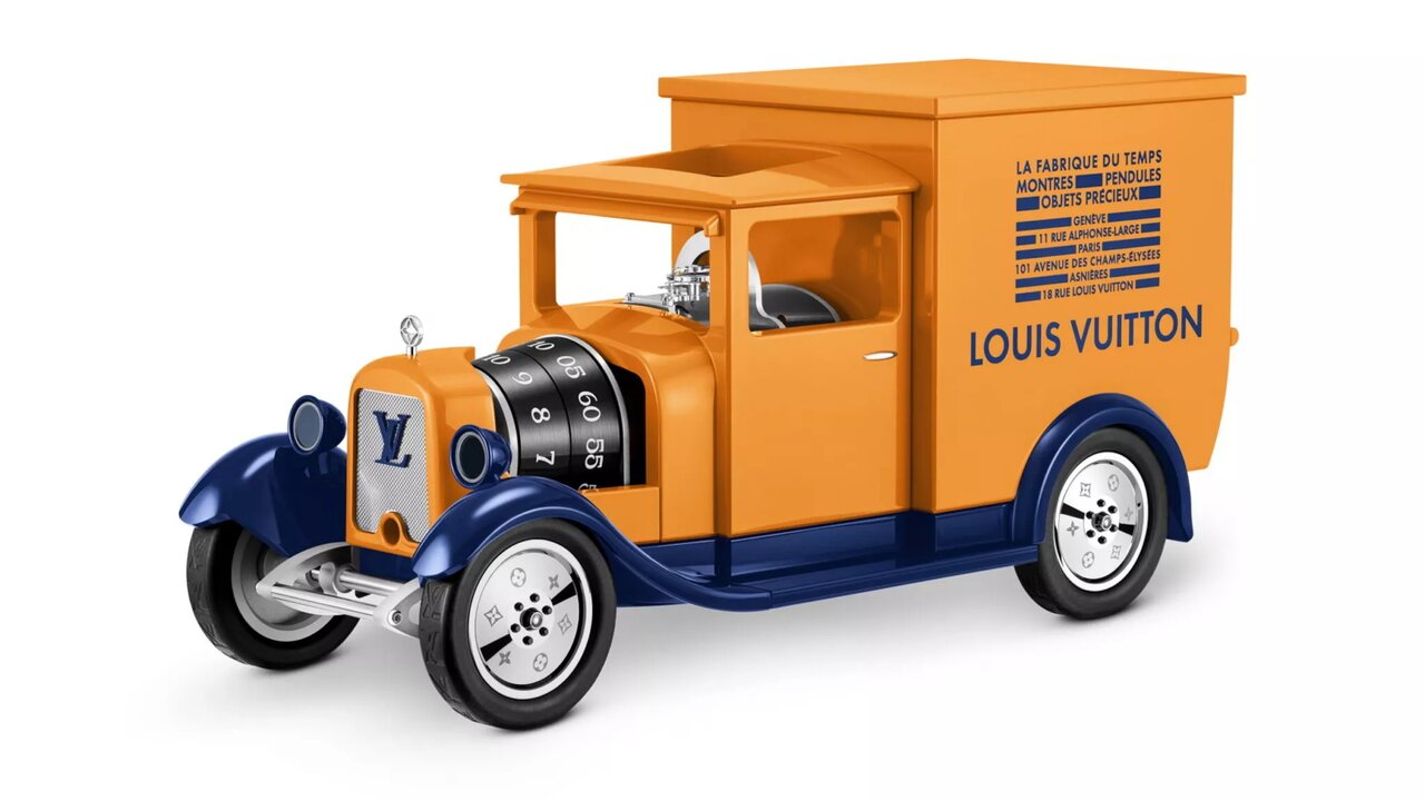 ساعتی که روی میز پارک میشود و از لامبورگینی گرانتر است