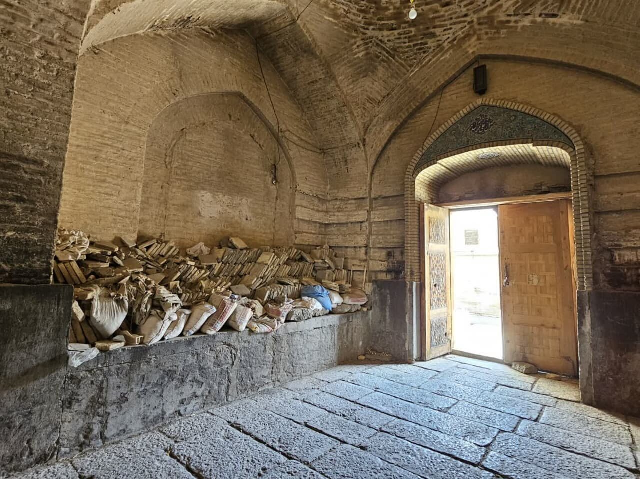 مسجد «کازرونی» ثبت ملی شد؛ نوبت به مسجد «سید» نرسید/ یک قدم تا تخریب بنای ارزشمند دوره قاجار!