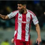 مهدی طارمی شمشیرزن اول لشکر یونانیها