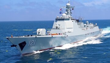 ناوشکن جدید شرقی به دریا آمد / عکس