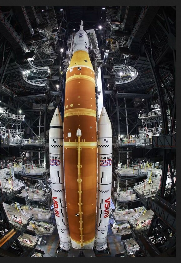 نشت مرموز سوخت در یکی از غولپیکرترین موشکهای جهان!