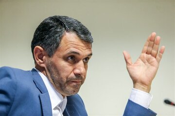 نماینده مجلس: قدرتهای دنیا با ایدئولوژی و آزادی ما مشکل دارند/ همیشه شاهد یک سیکل معیوب در بیان اعتراضات مردم هستیم