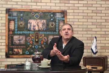 واکنش عباس جدیدی به خسارت مغازهاش: من چه کسی باشم که جلوی مردم چرتکه بیندازم؟