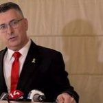 وزیر خارجه اسرائیل مدعی شد: نظام ایران برای در اختیار داشتن سلاح هستهای تلاش میکند و امنیت منطقه را تهدید میکند