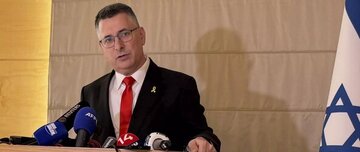 وزیر خارجه اسرائیل مدعی شد: نظام ایران برای در اختیار داشتن سلاح هستهای تلاش میکند و امنیت منطقه را تهدید میکند