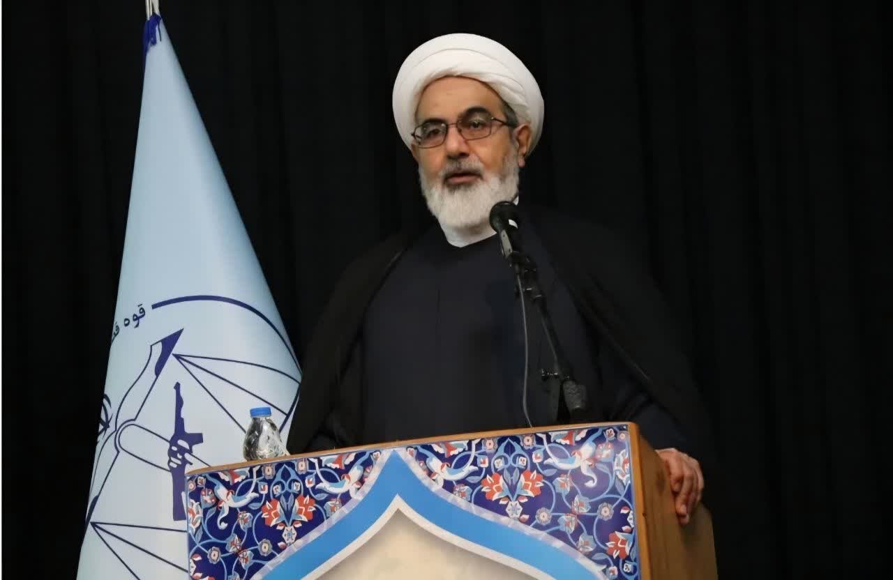 پورخاقان: وحدت ملی مهمترین عامل قدرت ایران است پورخاقان: وحدت ملی مهمترین عامل قدرت ایران است