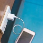 چرا برخی شارژرهای موبایل ارزان و برخی دیگر گران هستند؟