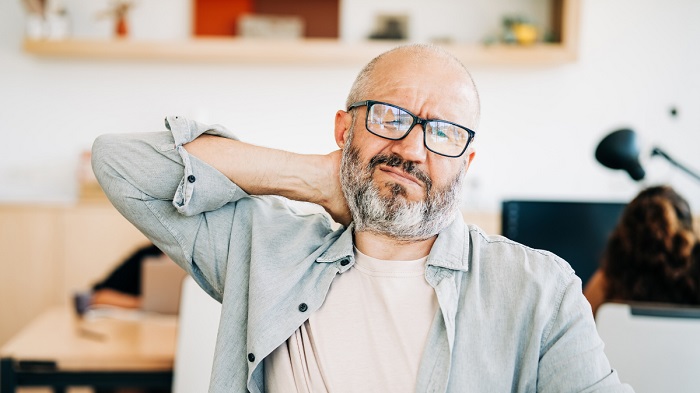 چرا دهه ۴۰ زندگی خستهکنندهترین دوره است