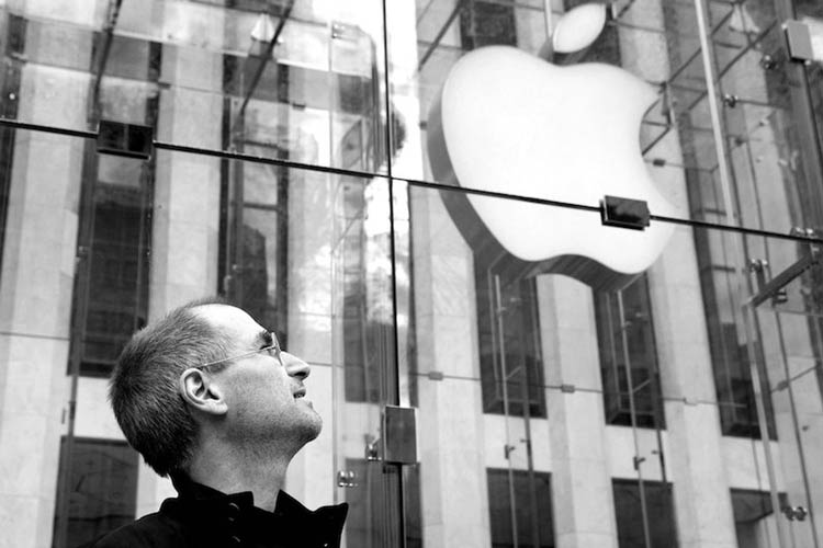 چک تاریخی اپل به قیمت ۲.۴ میلیون دلار فروخته شد