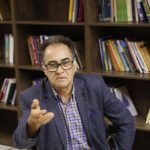 کاغذی که را بندی ۸۰۰ هزار تومان میخریدیم، بندی ۳ میلیون و ۲۰۰ هزار تومان میخریم/ شاملو هم اگر بود، نمیشد کتاب جدیدش را بیش از ۱۰۰۰ نسخه چاپ کنیم