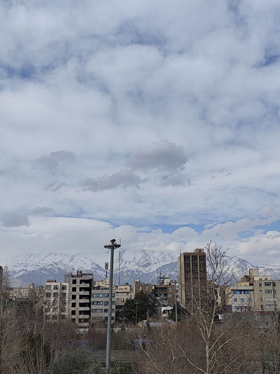 یک ماه مانده به پایان سال، هوای پاک در تهران دو رقمی نشد؛ سهم بالای روزهای ناسالم/ عکس