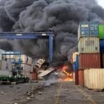 ۳۰۰ روز از حادثه بندر رجایی گذشت/ واردکنندگان: کالاهایمان سوخت، اما باید ارز را برگردانیم!