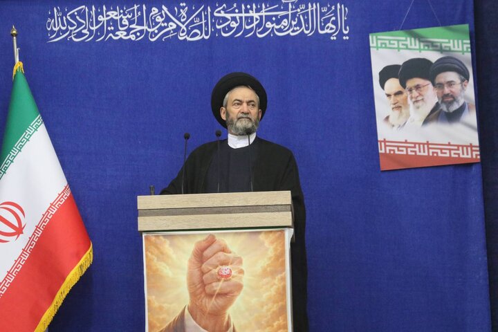 امام جمعه اردبیل: راه آهن اردبیل با اتصال به مغان و قفقاز کامل می شود