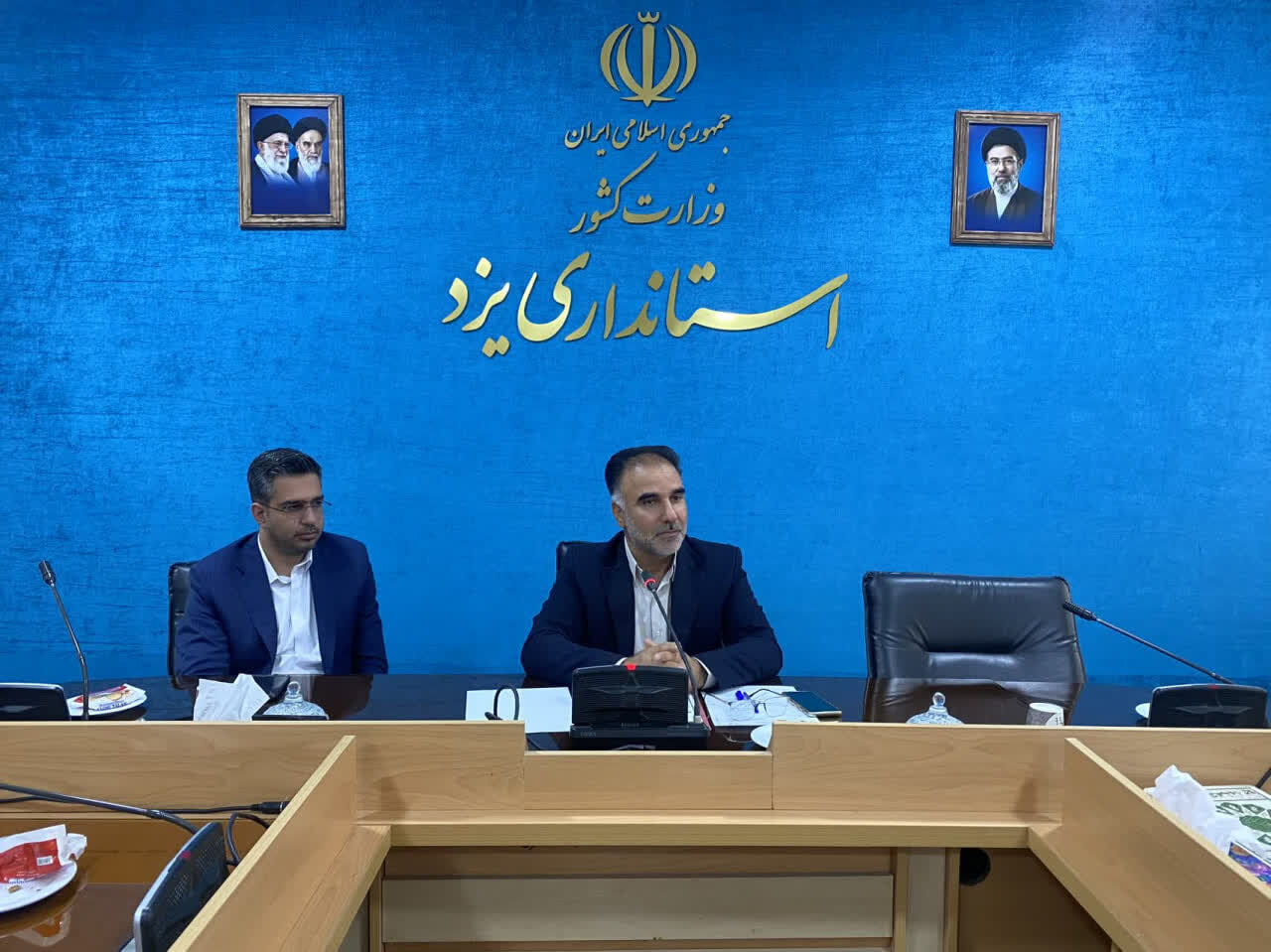 بررسی آخرین رویدادهای حوزه اقوام و مذاهب در نشست کمیسیون استان یزد بررسی آخرین رویدادهای حوزه اقوام و مذاهب در نشست کمیسیون استان یزد