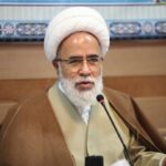 در برابر جنگ روانی دشمن ایستادهایم؛ برخورد با اخلالگران بازار ضروری است